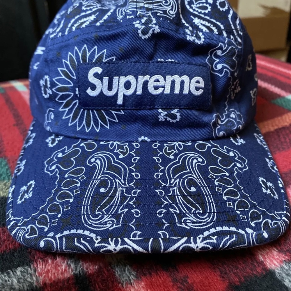 supreme bandana print paisley 5 panel Camp hat Blue 2021